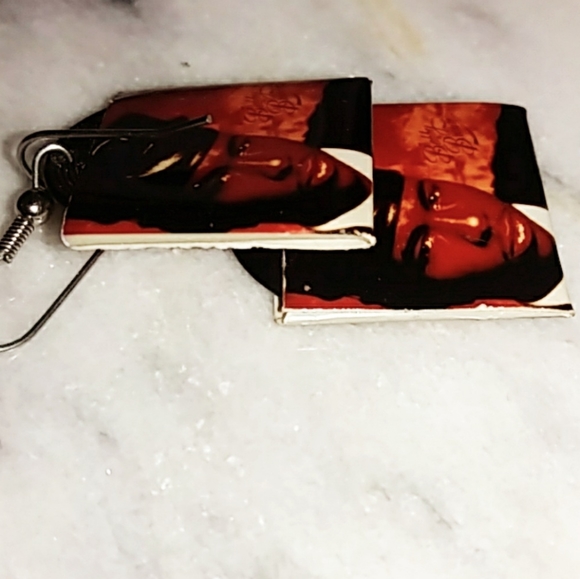 🎤Vintage Bobby Brown record earrings💿 - Picture 6 of 7